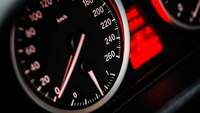 Auto a km 0: vantaggi, svantaggi e perché comprarle