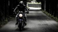 Mercato moto: guerra e crisi frenano gli acquisti 