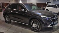 Nuova Mercedes-Benz GLC: il SUV compatto punta sull'ibrido 
