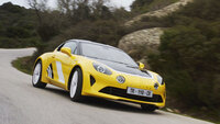 Alpine: dalla pista alla strada con la nuova gamma A110