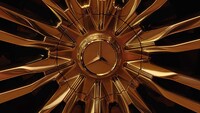 Mercedes-Benz Italia: una strategia vincente per un 2022 nel segno del lusso 