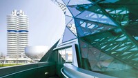 BMW: solidi risultati di business nel 2022