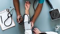 Aggressione medici e infermieri, da oggi pene più severe: cosa prevede la nuova legge