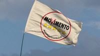 Movimento 5 Stelle contro vitalizi: la piazza lo salverà dalla crisi?