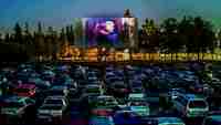Crisi del cinema: il ritorno al drive in è una soluzione?