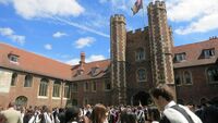 Università, quando si torna in aula? Cambridge indica la via
