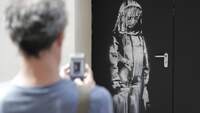 Bansky: quanto vale l'opera rubata al Bataclan e ritrovata in Italia