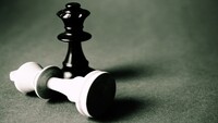 Scacchi razzisti? Per i giocatori Karpov e Kasparov “è follia”: nuova polemica sui Social