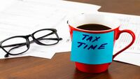Partite IVA, il Governo batte cassa: 8,4 miliardi di tasse da pagare