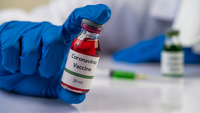 Vaccino, buone notizie da Pfizer: il secondo siero è più efficace e sicuro