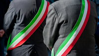 Sindaci contro il DPCM di Conte: a chi spetta la chiusura di strade e piazze?