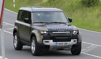 Nuova Land Rover SVR: avvistato il prototipo da 500 CV