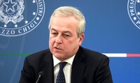 Vaccino, Locatelli smentisce Di Maio: “Vaccino in primavera”