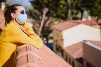 Coronavirus, il sole lo uccide in pochi minuti: nuove speranze in uno studio