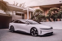 Lucid Air: svelata la berlina elettrica di lusso rivale di Tesla