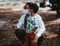 Perché così tanti bambini muoiono per Covid in Indonesia 
