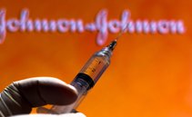 Vaccino Johnson & Johnson sospeso negli USA: cosa è successo? 
