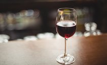 Come scegliere il bicchiere giusto per ogni vino?