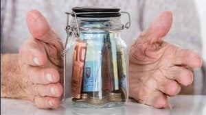 Pensioni minime a 850 euro nel 2027. La verità è un'altra