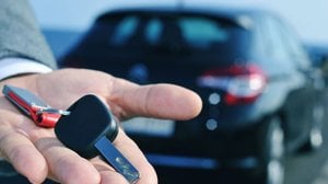 Noleggio a lungo termine o acquisto con finanziamento. Cosa conviene nel 2026?