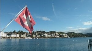 Alert risparmio, il gigante svizzero Partners Group fissa soglia massima ai riscatti. Azioni al collasso, sell anche su Blackstone