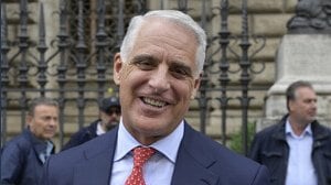 Azioni UniCredit volano, Orcel pronto (di nuovo) a comprare una banca italiana?