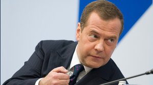Terza guerra mondiale, la minaccia di Medvedev: “Ecco quando scoppierà”