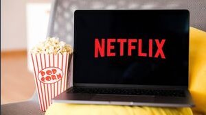 Netflix, trimestrale: risultati contrastanti in vista dello stop alle password condivise