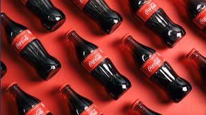 Richiamo Coca Cola, l'allarme si estende anche in Italia