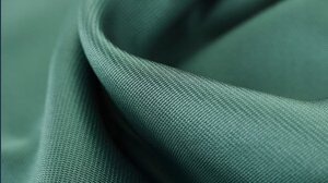 La bancarotta di questa azienda potrebbe mettere in crisi un tessuto che tutti indossiamo (senza saperlo)