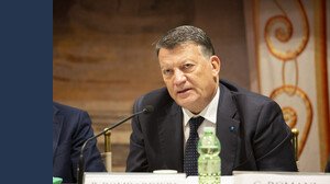 “Subito stipendi più alti e meno ore di lavoro a parità di salario”: le richieste di Bombardieri (Uil) al governo Meloni