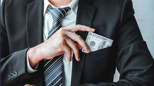 La classifica delle province italiane più a rischio corruzione: solo Sud Italia tra i primi posti