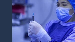 Richiamo Pfizer dopo 3 mesi: la soluzione del Governo per “salvare” le vacanze