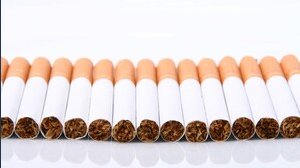 Le Maldive diventano l'unico Paese al mondo con un divieto generazionale sul tabacco