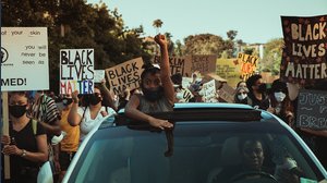 Proteste USA, la diplomazia internazionale contro Trump