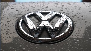 Volkswagen, utile crolla ma ci sono segnali di ripresa. I dazi (e non solo) pesano sul futuro