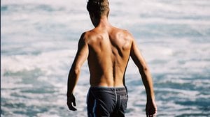 Mai fare il bagno in mare in queste condizioni. Ecco cosa si rischia