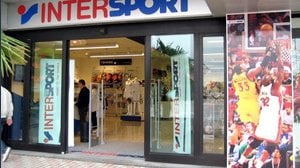 Un famoso negozio di abbigliamento multato per aver venduto i dati dei suoi clienti