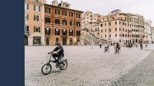 Codice della strada, arrivano le nuove regole: cosa cambia per patenti, rider, limiti di velocità e bici elettriche