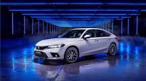 Honda Civic e:HEV: la berlina ibrida di nuova generazione 
