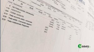 Aumento di stipendio automatico con l'inflazione, cosa prevede la proposta della Lega