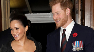 Harry e Meghan si separano dalla famiglia reale: cosa significa e quanti soldi perdono