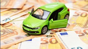 Esenzione bollo auto 2027, attenzione a questi 10 errori. Rischi di pagare comunque