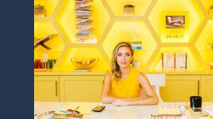Chi è e quanto guadagna Whitney Wolfe Herd, la CEO di Bumble che ha rivoluzionato il dating online