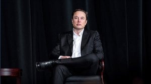 Perché Elon Musk ha un occhio nero? La spiegazione (che non convince)
