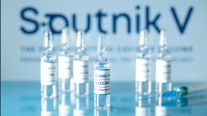 Tutti vogliono il vaccino Sputnik V tranne i russi (e Putin)