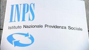 INPS, numero verde e contatti per richiedere assistenza