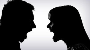 Insulti contro il coniuge: per la Cassazione è reato di maltrattamenti in famiglia