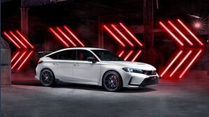 Nuova Honda Civic Type R: la più potente e veloce di sempre