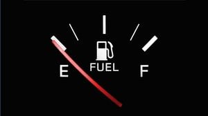 Il costo per un pieno di benzina è schizzato da 60 a quasi 85 euro in 20 anni